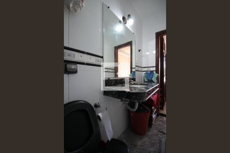 Casa à venda com 200m², 3 quartos e 2 vagasBanheiro da Suite