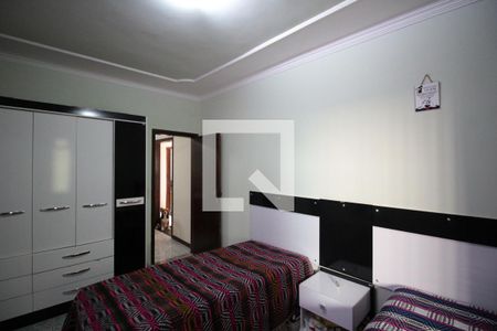 Casa à venda com 200m², 3 quartos e 2 vagasQuarto 2