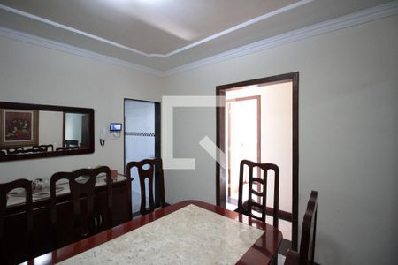 Casa à venda com 200m², 3 quartos e 2 vagasCopa