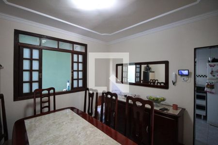 Casa à venda com 200m², 3 quartos e 2 vagasCopa