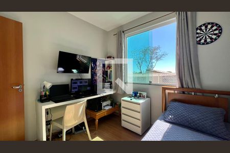 Casa à venda com 105m², 3 quartos e 1 vagaQuarto 2