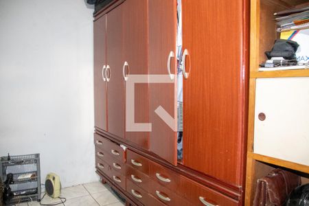 Casa à venda com 138m², 4 quartos e 1 vaga Casa à venda com 138m², 4 quartos e 1 vagaQuarto de Serviço