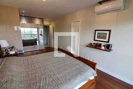 Apartamento à venda com 206m², 5 quartos e 3 vagas Apartamento à venda com 206m², 5 quartos e 3 vagasSuite 2