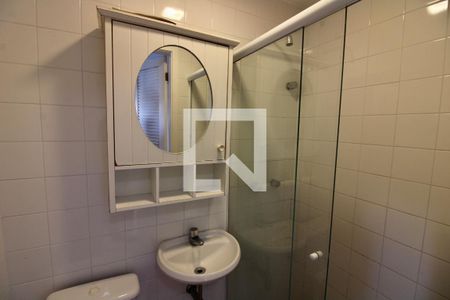 Apartamento à venda com 206m², 5 quartos e 3 vagas Apartamento à venda com 206m², 5 quartos e 3 vagasBanheiro de serviço