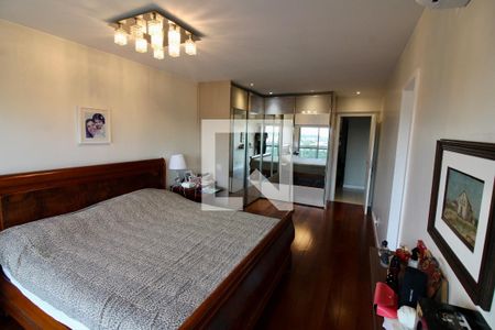 Apartamento à venda com 206m², 5 quartos e 3 vagas Apartamento à venda com 206m², 5 quartos e 3 vagasSuite 2