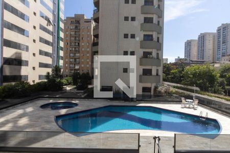 Apartamento à venda com 178m², 3 quartos e 3 vagas Apartamento à venda com 178m², 3 quartos e 3 vagasVaranda