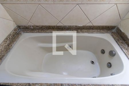 Apartamento à venda com 178m², 3 quartos e 3 vagas Apartamento à venda com 178m², 3 quartos e 3 vagasBanheiro da Suíte 1