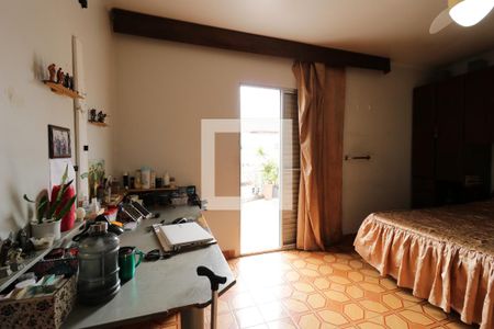 Casa à venda com 249m², 4 quartos e 3 vagasSuite