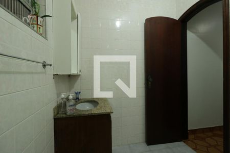 Casa à venda com 249m², 4 quartos e 3 vagasBanheiro 2