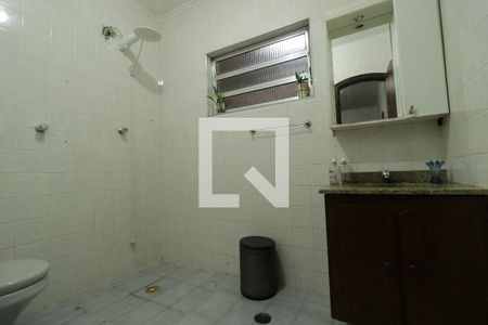 Casa à venda com 249m², 4 quartos e 3 vagasBanheiro 2