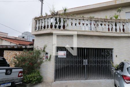 Casa à venda com 249m², 4 quartos e 3 vagasFachada