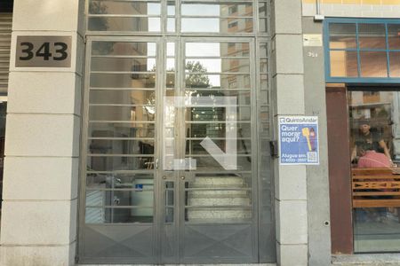 Studio à venda com 28m², 1 quarto e sem vaga Studio à venda com 28m², 1 quarto e sem vagaplaquinha