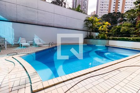 Apartamento para alugar com 280m², 4 quartos e 4 vagasÁrea comum - Piscina