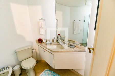 Apartamento para alugar com 280m², 4 quartos e 4 vagasBanheiro da Suíte 1