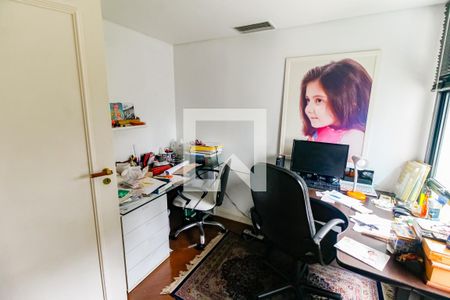 Apartamento para alugar com 280m², 4 quartos e 4 vagasEscritório