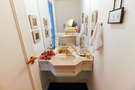 Apartamento para alugar com 280m², 4 quartos e 4 vagasLavabo