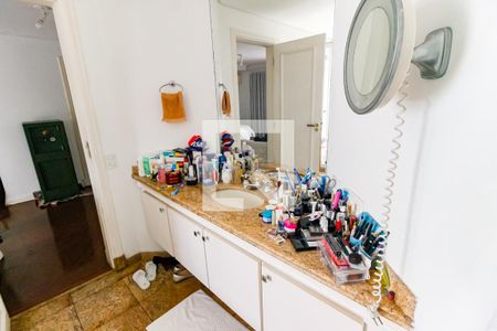 Apartamento para alugar com 280m², 4 quartos e 4 vagasBanheiro 2 - Suíte master 