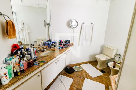 Apartamento para alugar com 280m², 4 quartos e 4 vagasBanheiro 2 - Suíte master 