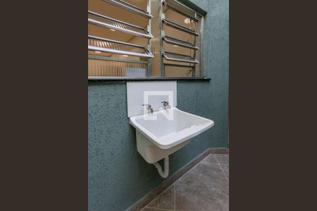 Casa à venda com 250m², 3 quartos e 3 vagas Casa à venda com 250m², 3 quartos e 3 vagasÁrea Externa