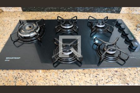 Casa à venda com 137m², 3 quartos e 3 vagas Casa à venda com 137m², 3 quartos e 3 vagascozinha