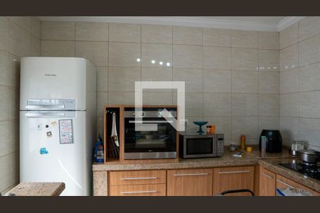 Casa à venda com 137m², 3 quartos e 3 vagas Casa à venda com 137m², 3 quartos e 3 vagascozinha