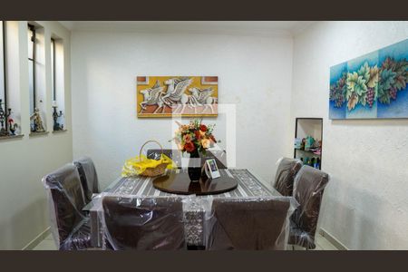 Casa à venda com 137m², 3 quartos e 3 vagas Casa à venda com 137m², 3 quartos e 3 vagassala de jantar