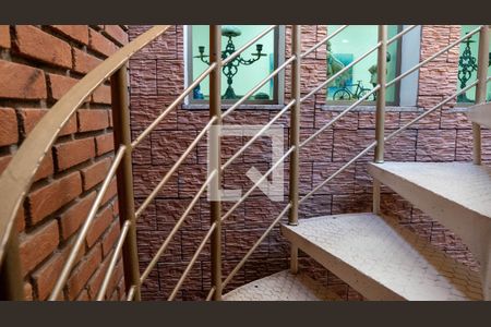 Casa à venda com 137m², 3 quartos e 3 vagas Casa à venda com 137m², 3 quartos e 3 vagasescada