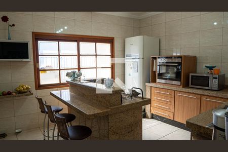 Casa à venda com 137m², 3 quartos e 3 vagas Casa à venda com 137m², 3 quartos e 3 vagascozinha