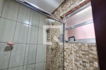 Casa à venda com 250m², 3 quartos e 4 vagas Casa à venda com 250m², 3 quartos e 4 vagasBanheiro salão de festa
