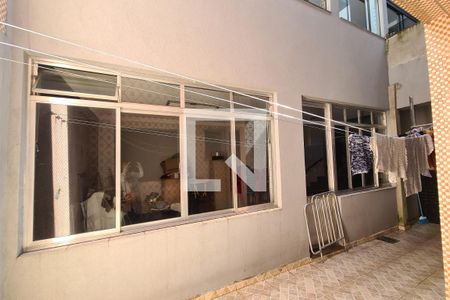 Casa à venda com 250m², 3 quartos e 4 vagas Casa à venda com 250m², 3 quartos e 4 vagasÁrea de Serviço