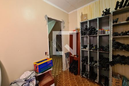 Casa à venda com 250m², 3 quartos e 4 vagas Casa à venda com 250m², 3 quartos e 4 vagasDeposito