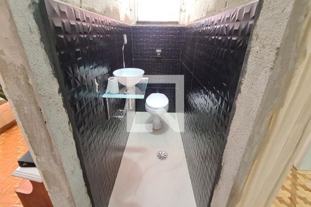 Casa à venda com 250m², 3 quartos e 4 vagas Casa à venda com 250m², 3 quartos e 4 vagasLavabo