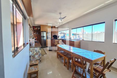 Casa à venda com 250m², 3 quartos e 4 vagas Casa à venda com 250m², 3 quartos e 4 vagasVaranda gourmet