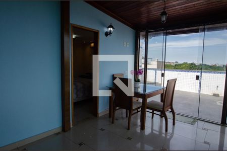 Apartamento à venda com 270m², 4 quartos e 3 vagas Apartamento à venda com 270m², 4 quartos e 3 vagasAntessala