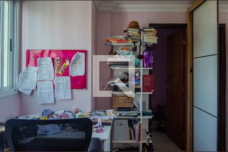 Apartamento à venda com 270m², 4 quartos e 3 vagas Apartamento à venda com 270m², 4 quartos e 3 vagasSuíte 2