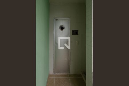 Apartamento à venda com 270m², 4 quartos e 3 vagas Apartamento à venda com 270m², 4 quartos e 3 vagasÁrea comum - sauna