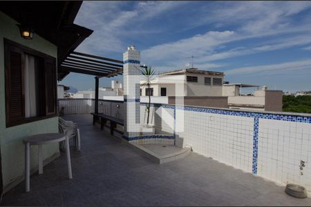 Apartamento à venda com 270m², 4 quartos e 3 vagas Apartamento à venda com 270m², 4 quartos e 3 vagasTerraço