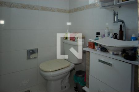 Apartamento à venda com 270m², 4 quartos e 3 vagas Apartamento à venda com 270m², 4 quartos e 3 vagasBanheiro da Suíte 2