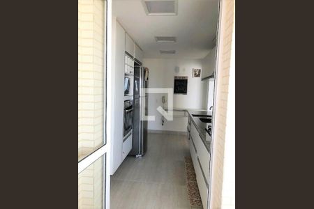 Apartamento à venda com 3 quartos, 137m² em Vila Gumercindo, São Paulo