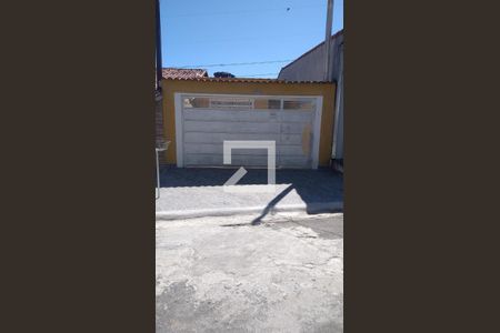 Casa à venda com 125m², 2 quartos e 2 vagas Casa à venda com 125m², 2 quartos e 2 vagasFachada
