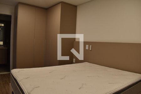 Suíte de apartamento para alugar com 2 quartos, 71m² em Rebouças, Curitiba