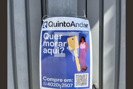 Casa à venda com 325m², 2 quartos e 4 vagas Casa à venda com 325m², 2 quartos e 4 vagasPlaquinha instalada