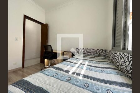 Casa à venda com 325m², 2 quartos e 4 vagas Casa à venda com 325m², 2 quartos e 4 vagasQuarto 2