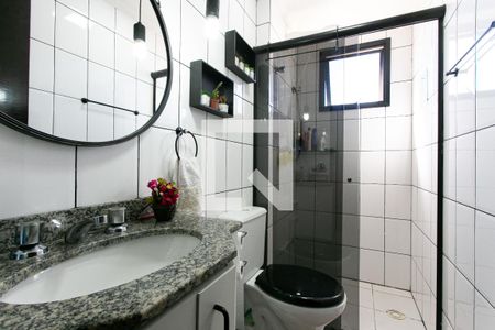 Apartamento à venda com 62m², 2 quartos e 2 vagas Apartamento à venda com 62m², 2 quartos e 2 vagasBanheiro da Suíte