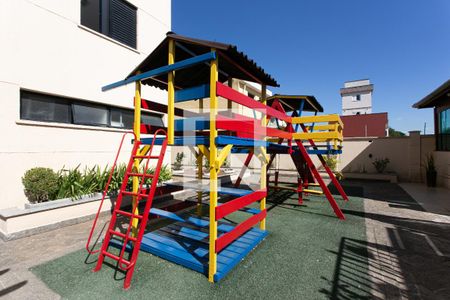 Apartamento à venda com 62m², 2 quartos e 2 vagas Apartamento à venda com 62m², 2 quartos e 2 vagasÁrea comum - Playground