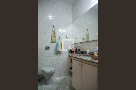 Apartamento à venda com 196m², 4 quartos e 2 vagas Apartamento à venda com 196m², 4 quartos e 2 vagasBanheiro