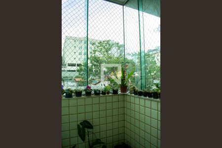 Apartamento à venda com 196m², 4 quartos e 2 vagas Apartamento à venda com 196m², 4 quartos e 2 vagasSacada