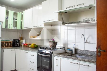 Apartamento à venda com 196m², 4 quartos e 2 vagas Apartamento à venda com 196m², 4 quartos e 2 vagasCozinha