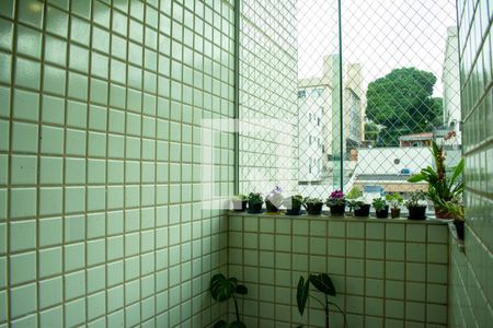 Apartamento à venda com 196m², 4 quartos e 2 vagas Apartamento à venda com 196m², 4 quartos e 2 vagasSacada