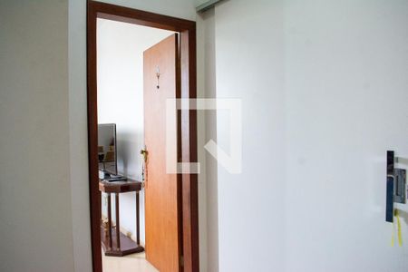 Apartamento à venda com 196m², 4 quartos e 2 vagas Apartamento à venda com 196m², 4 quartos e 2 vagasQuarto 2